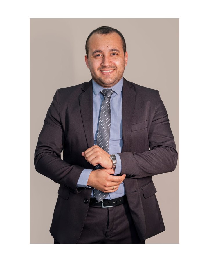 Dr. Weslei Cristian Maximiano